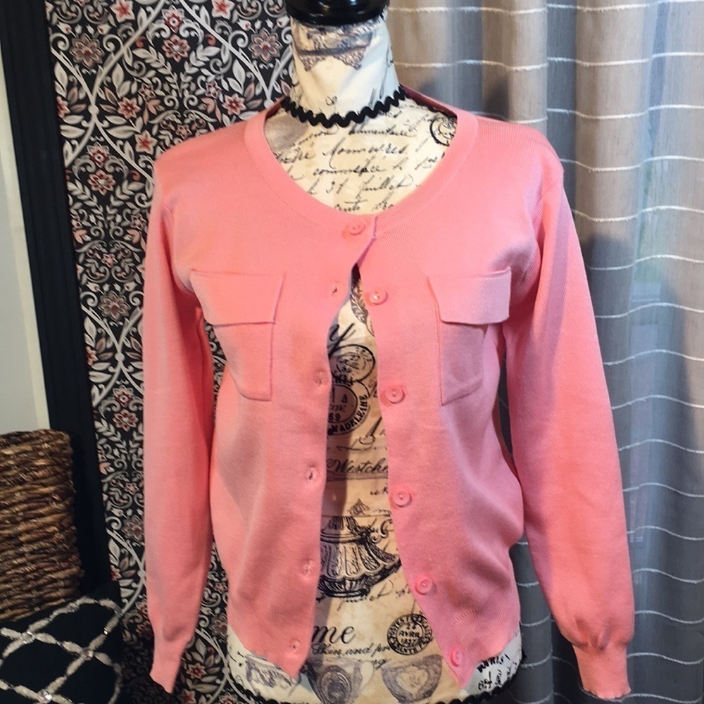 No tags, no brand but adorable cute pink button front sweater